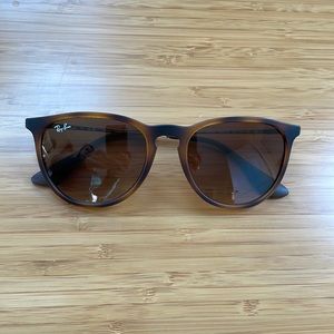 NWT Ray Ban sunglasses
